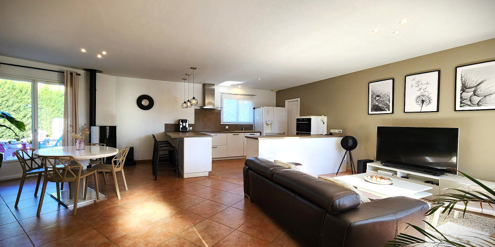 maison à CAVIGNAC (33620)