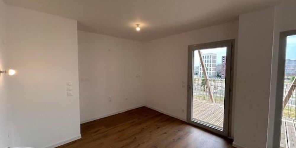 appartement à BORDEAUX (33800)