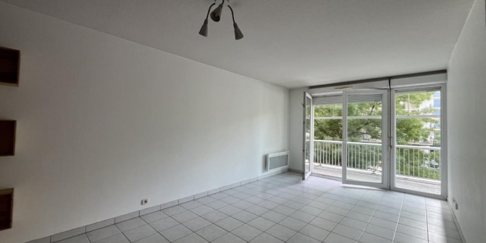 appartement à BORDEAUX (33800)