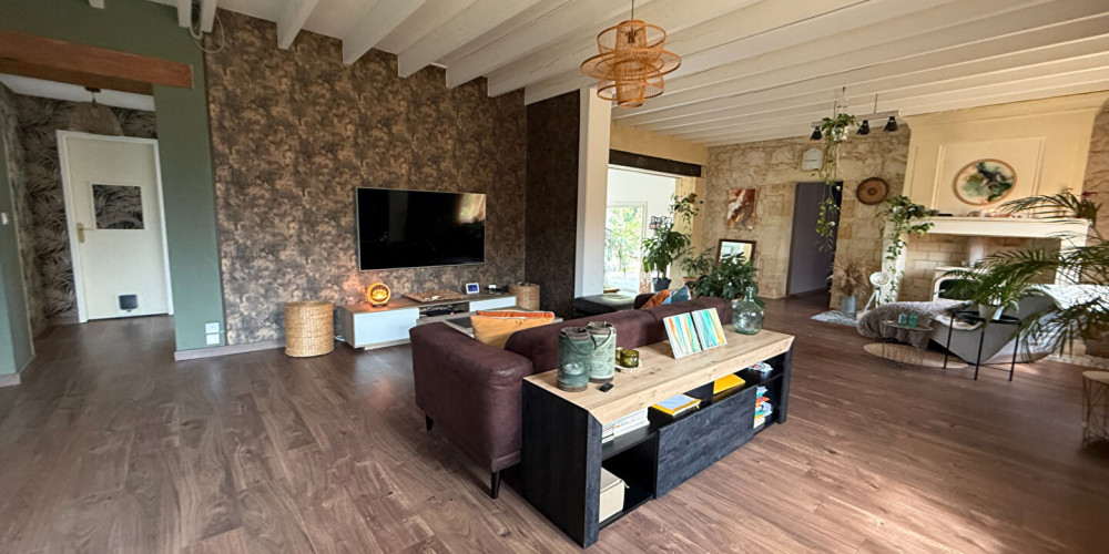 maison à ST MARTIN DE LAYE (33910)