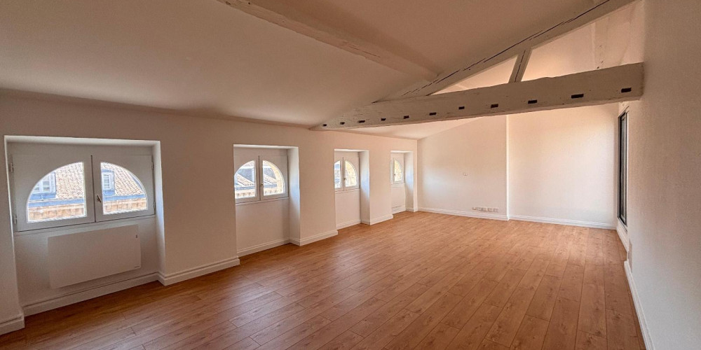 appartement à BORDEAUX (33000)