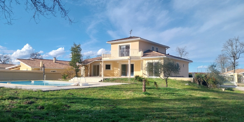 maison à CASTRES GIRONDE (33640)