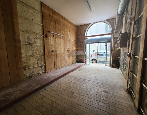 local commercial  BORDEAUX