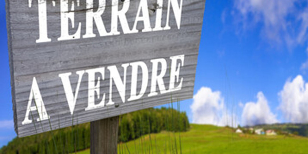 terrain à LUGASSON (33760)