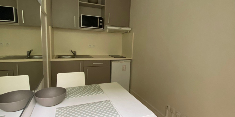 appartement à BORDEAUX (33000)