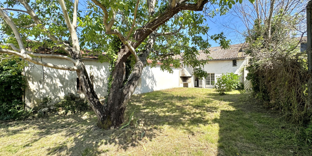 immeuble à CREON (33670)