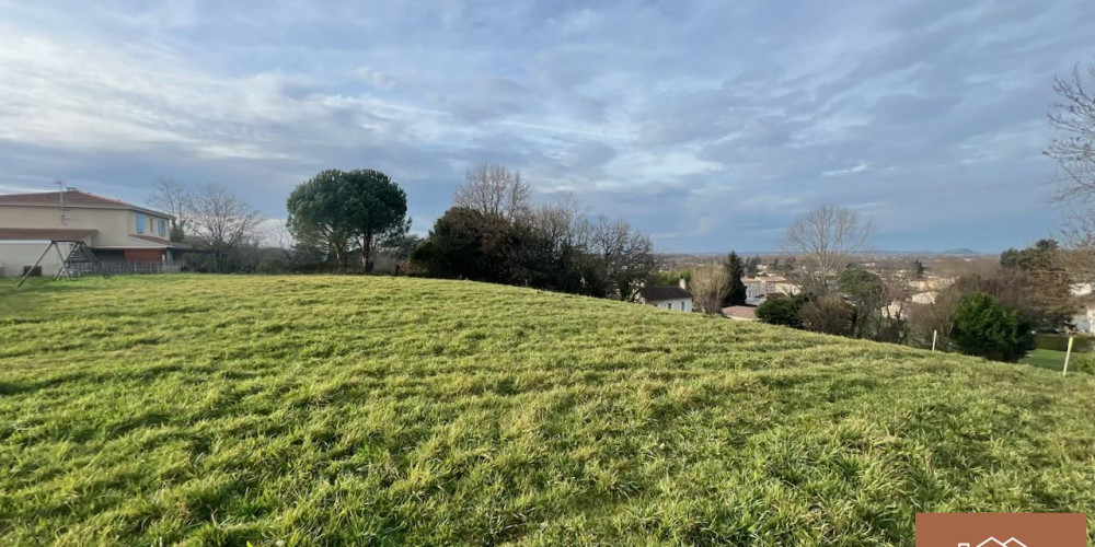 terrain à GENISSAC (33420)