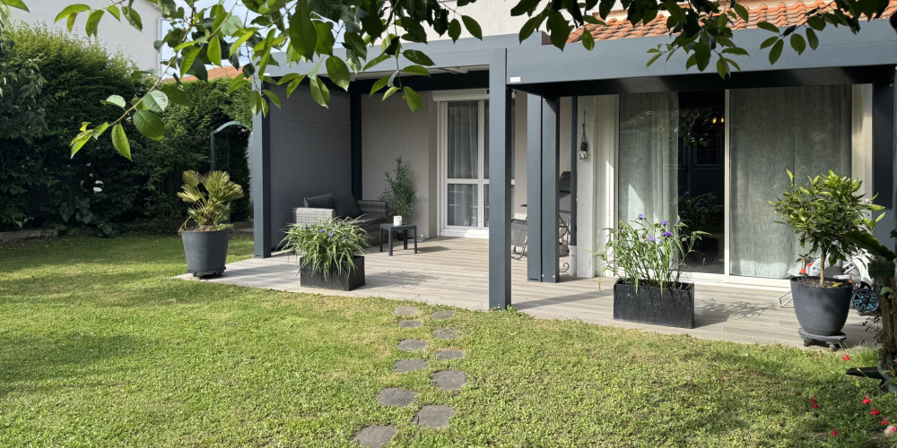 maison à LES ARTIGUES DE LUSSAC (33570)
