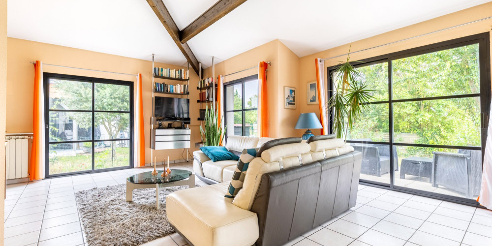 maison à BRUGES (33520)