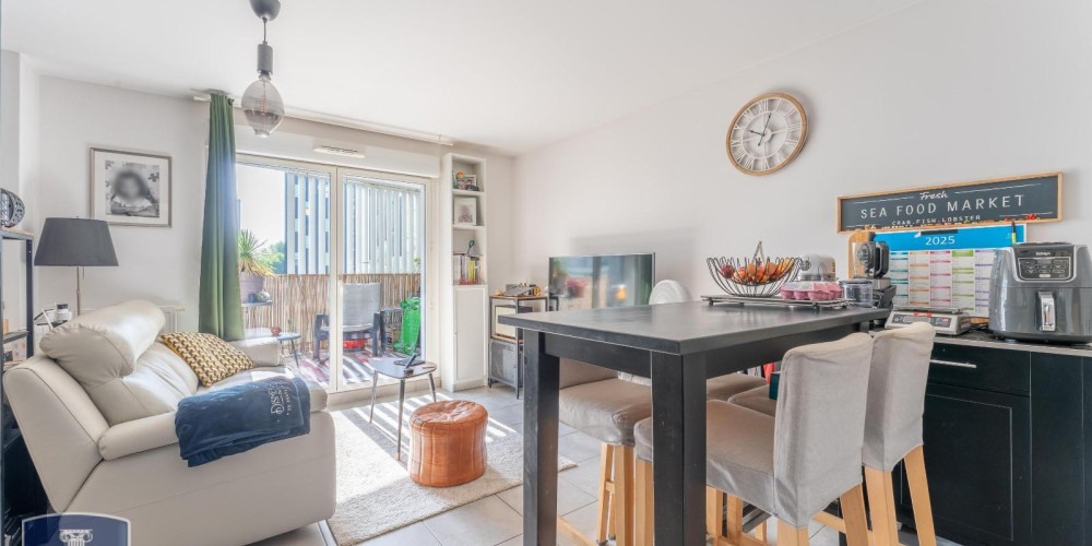 appartement à BORDEAUX (33300)