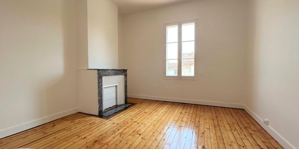 maison à COUTRAS (33230)