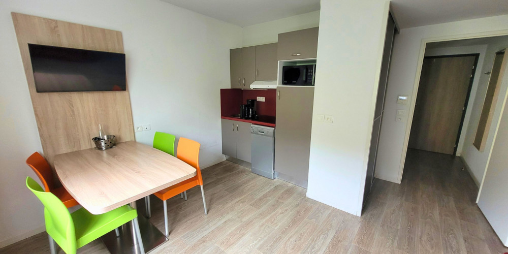 appartement à BORDEAUX (33300)