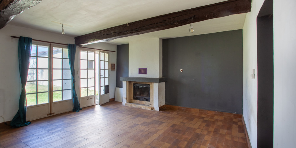 immeuble à CREON (33670)