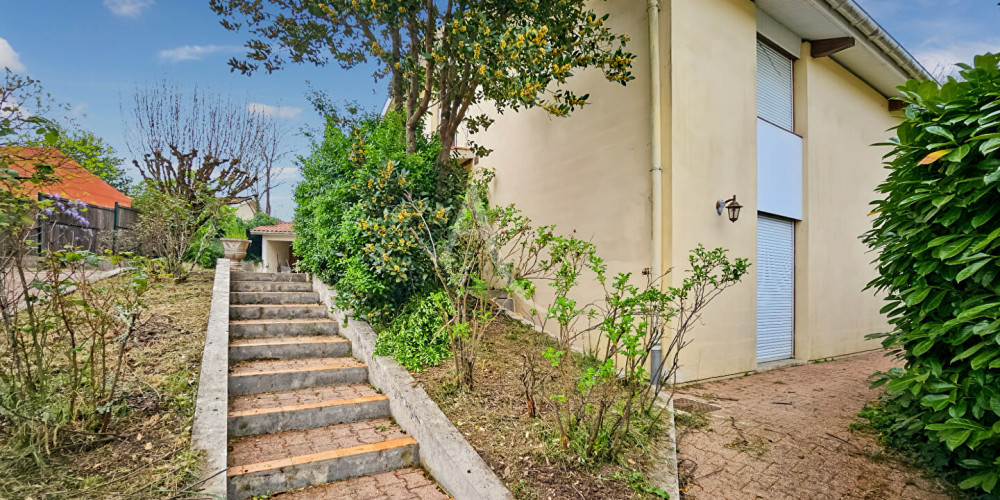 maison à VILLENAVE D ORNON (33140)