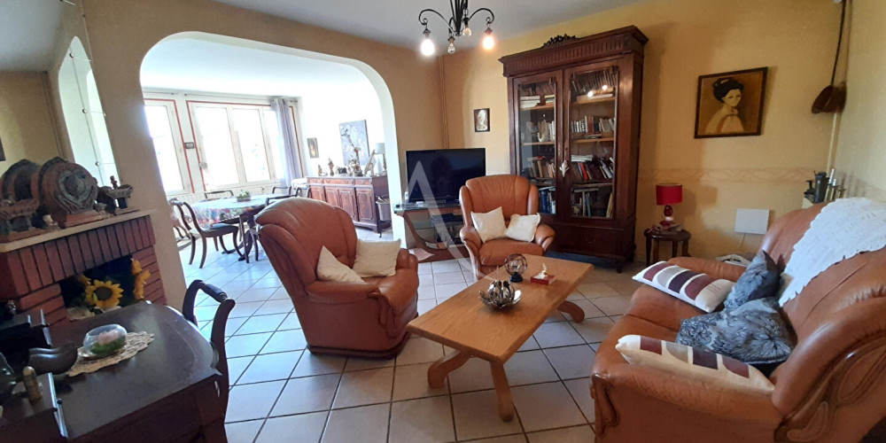 maison à LE TAILLAN MEDOC (33320)