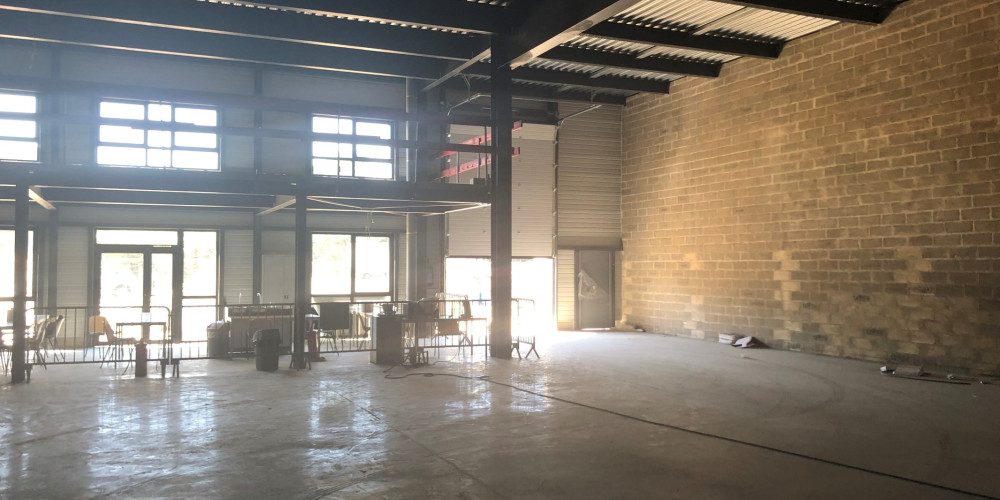 local industriel à LORMONT (33310)