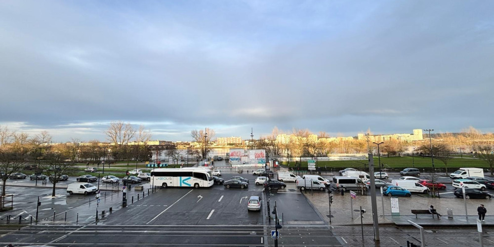 appartement à BORDEAUX (33800)