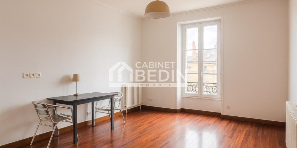 appartement à BORDEAUX (33000)