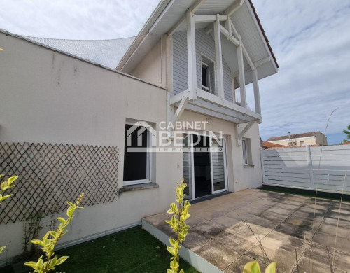 maison  ARES