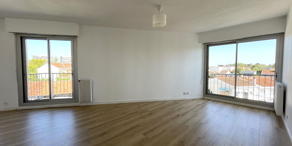 appartement à BORDEAUX (33000)
