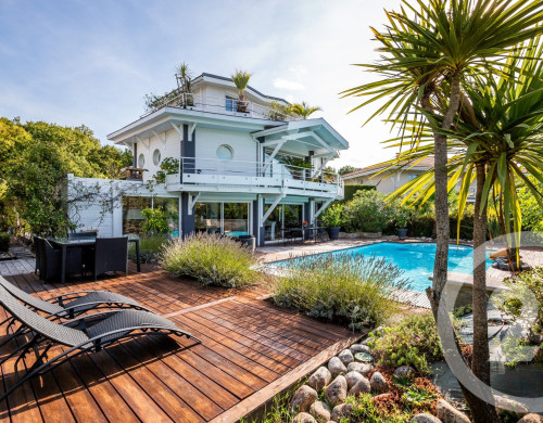 maison  LANTON