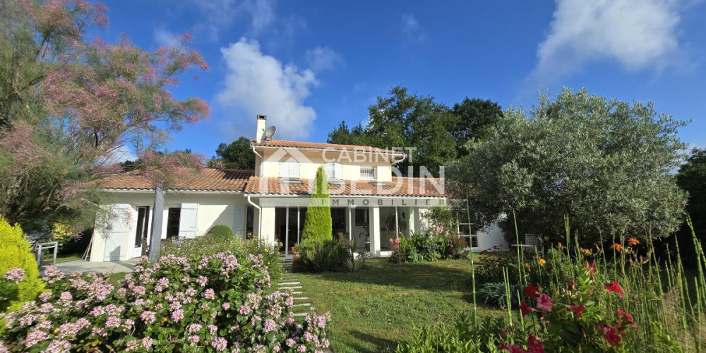 maison à LA BREDE (33650)