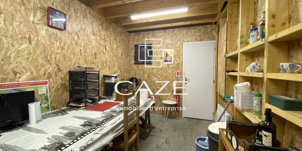 local commercial à LE TAILLAN MEDOC (33320)