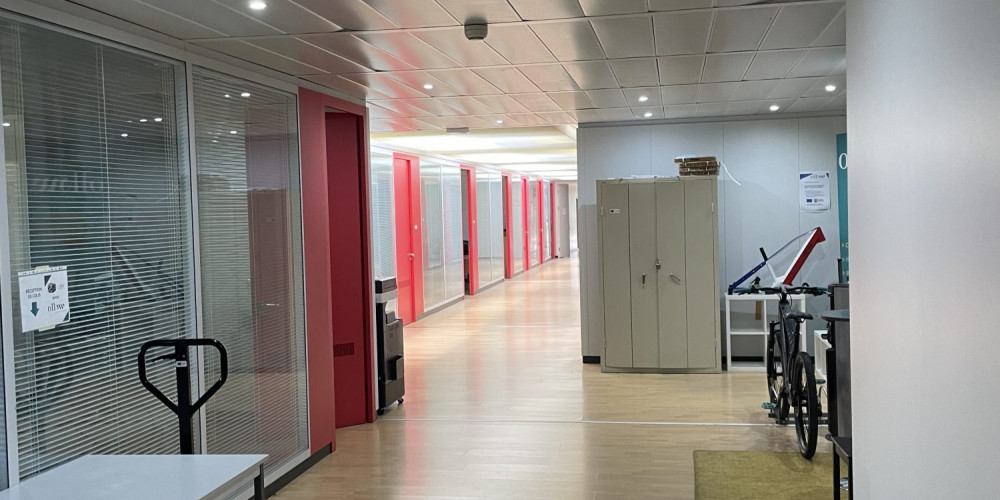 local commercial à CANEJAN (33610)