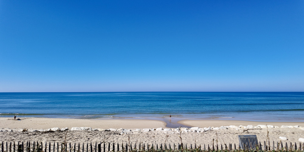 local commercial à LACANAU (33680)