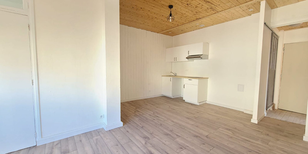 appartement à BORDEAUX (33000)