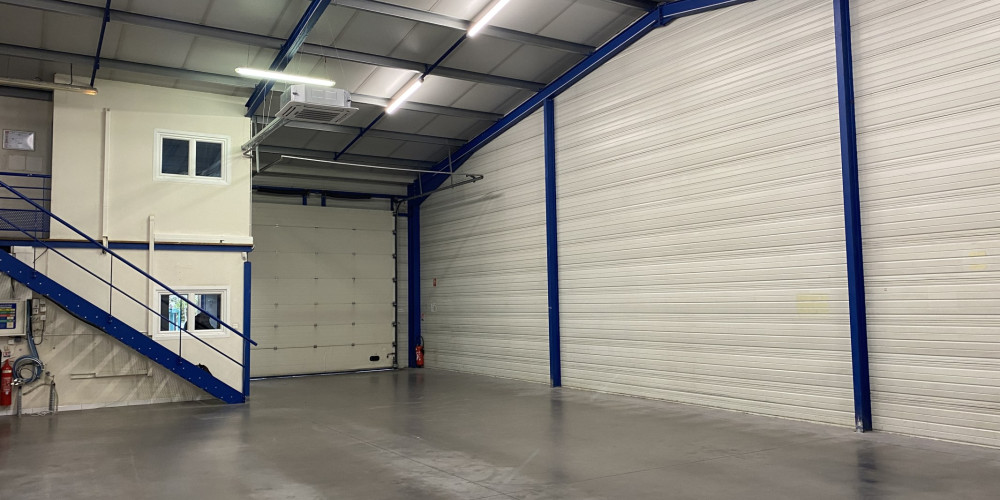 local industriel à BEGLES (33130)