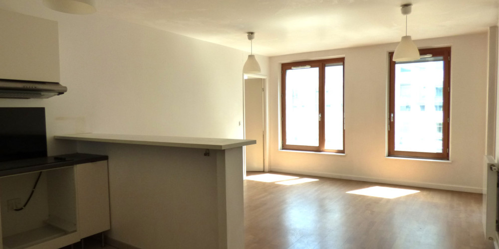appartement à BORDEAUX (33800)
