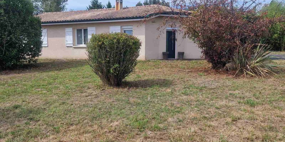 maison à ST CIERS DE CANESSE (33710)