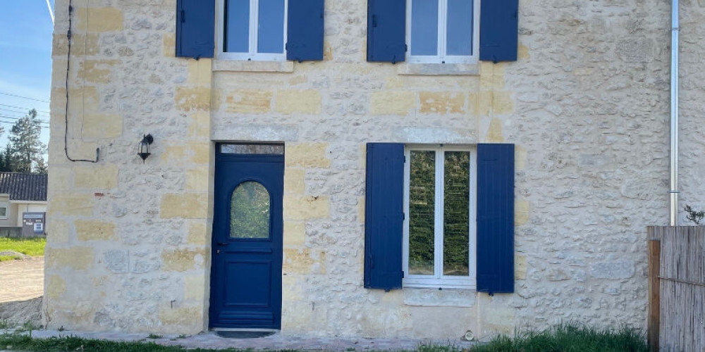 maison à ST SELVE (33650)