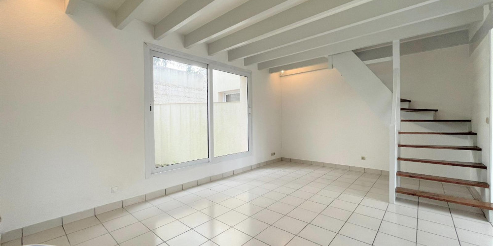 appartement à COUTRAS (33230)