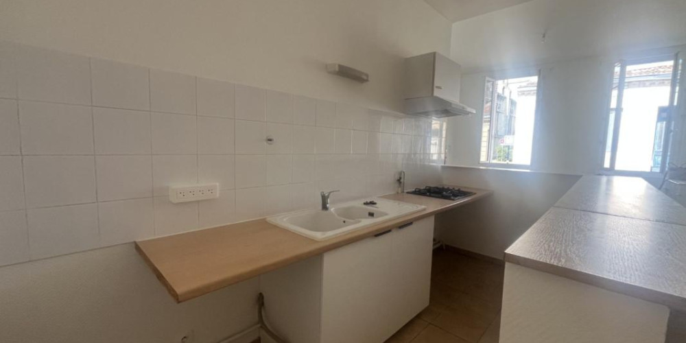 appartement à BORDEAUX (33800)