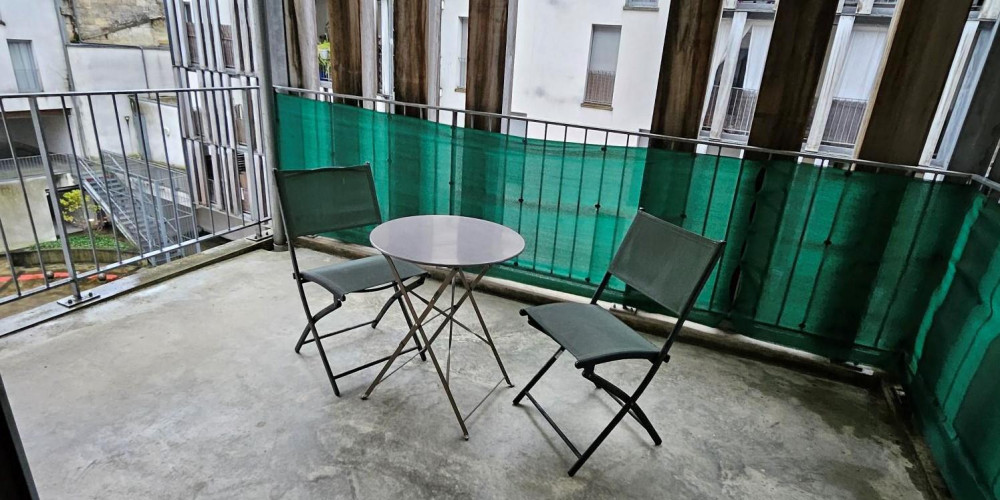 appartement à BORDEAUX (33300)