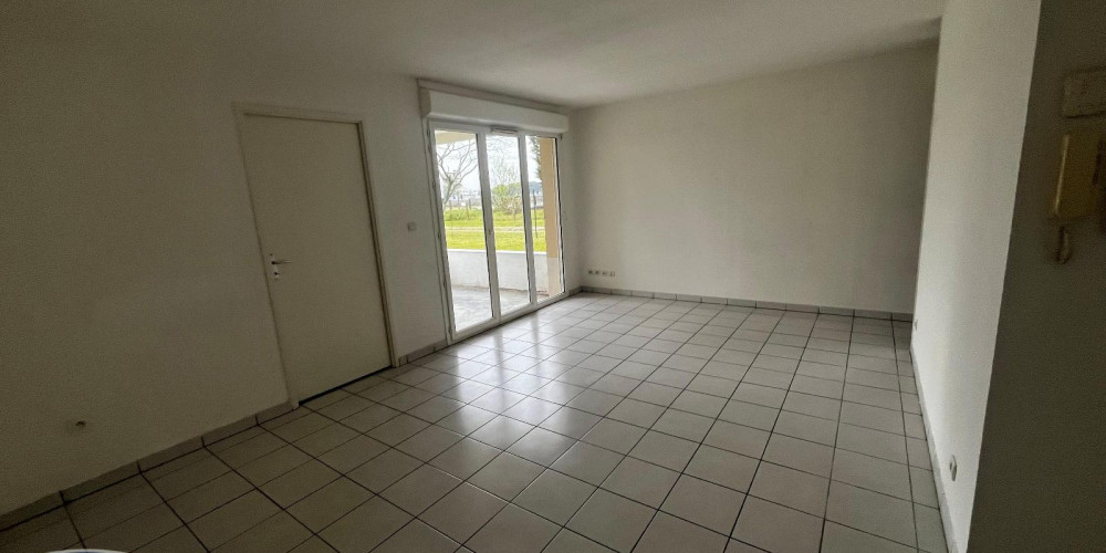 appartement à VAYRES (33870)