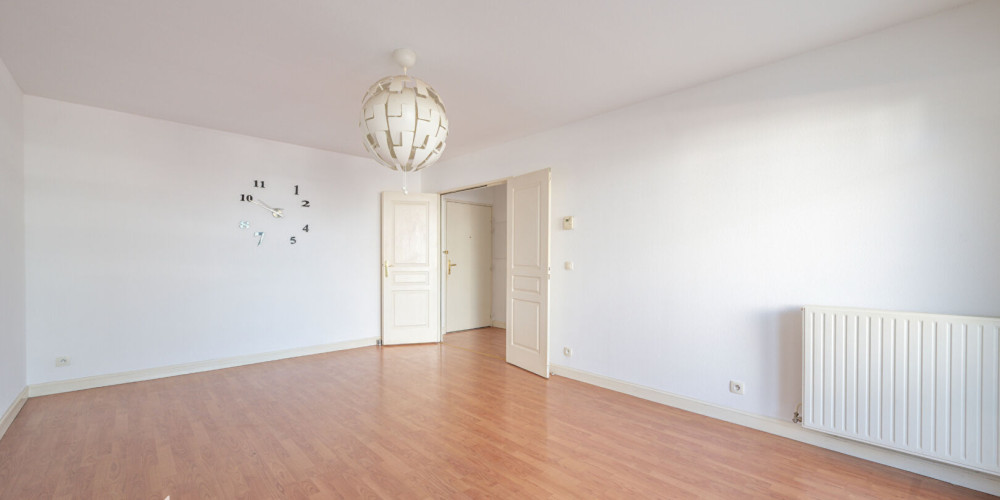 appartement à BORDEAUX (33300)