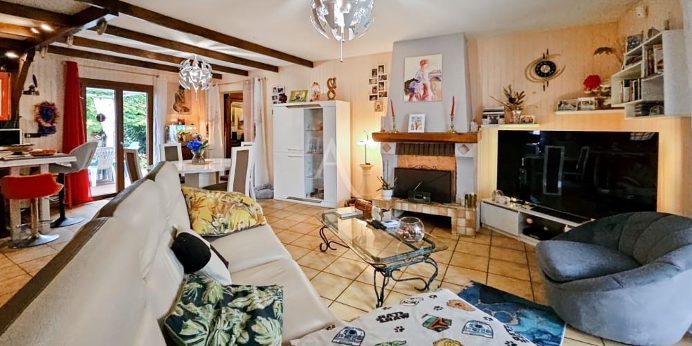 maison à VILLENAVE D ORNON (33140)