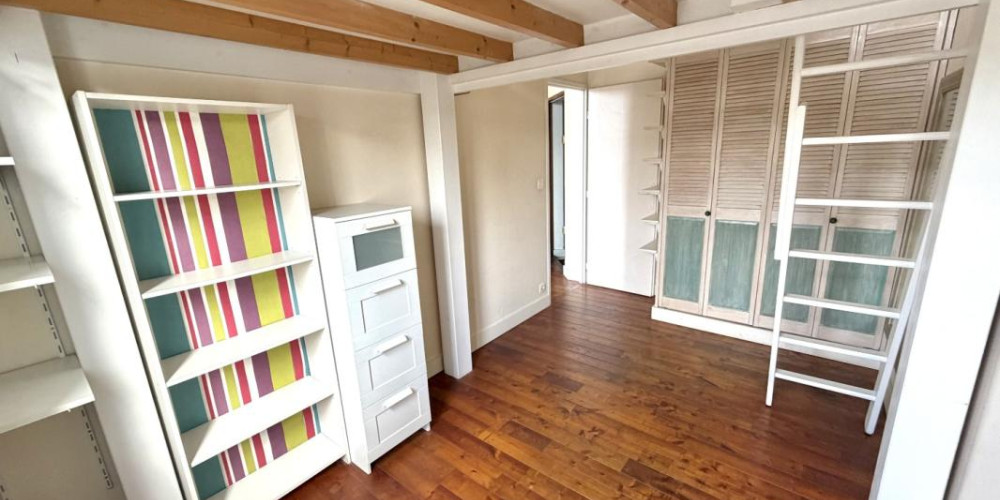 appartement à BORDEAUX (33800)