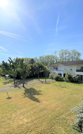 Appartement  PINEUILH