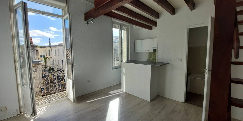 appartement à BORDEAUX (33000)