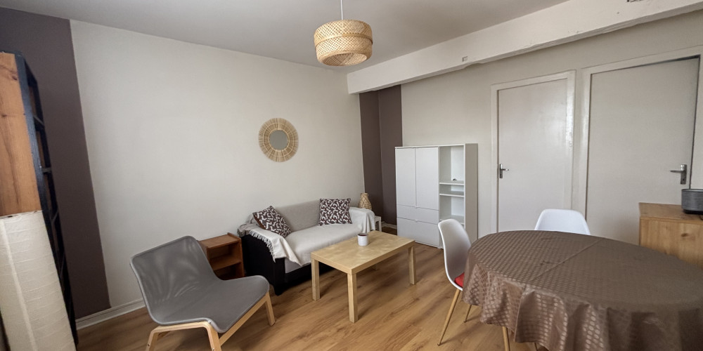 appartement à BORDEAUX (33000)