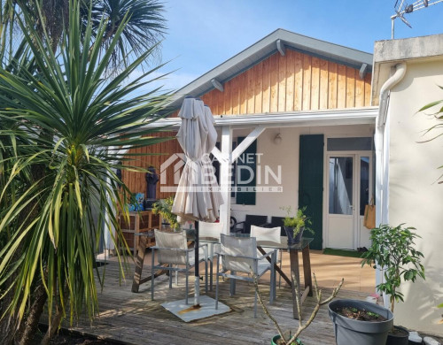 maison  ARES