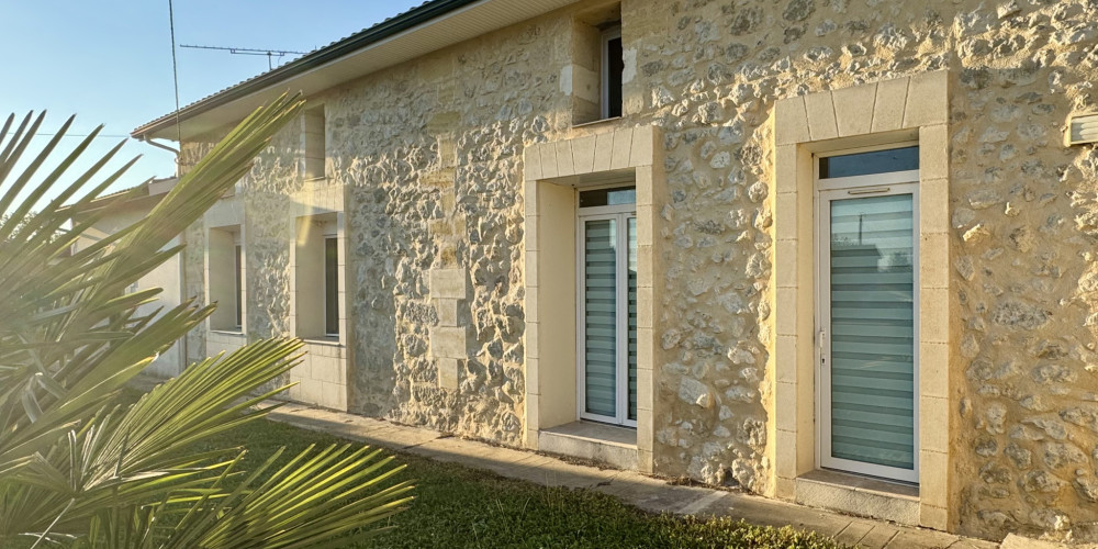 maison à BONZAC (33910)