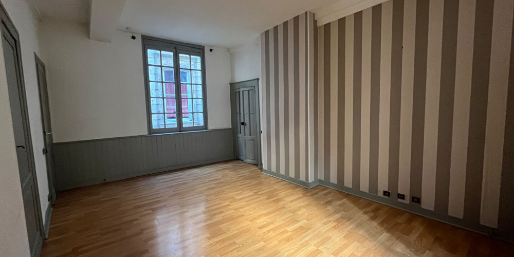 appartement à BORDEAUX (33000)