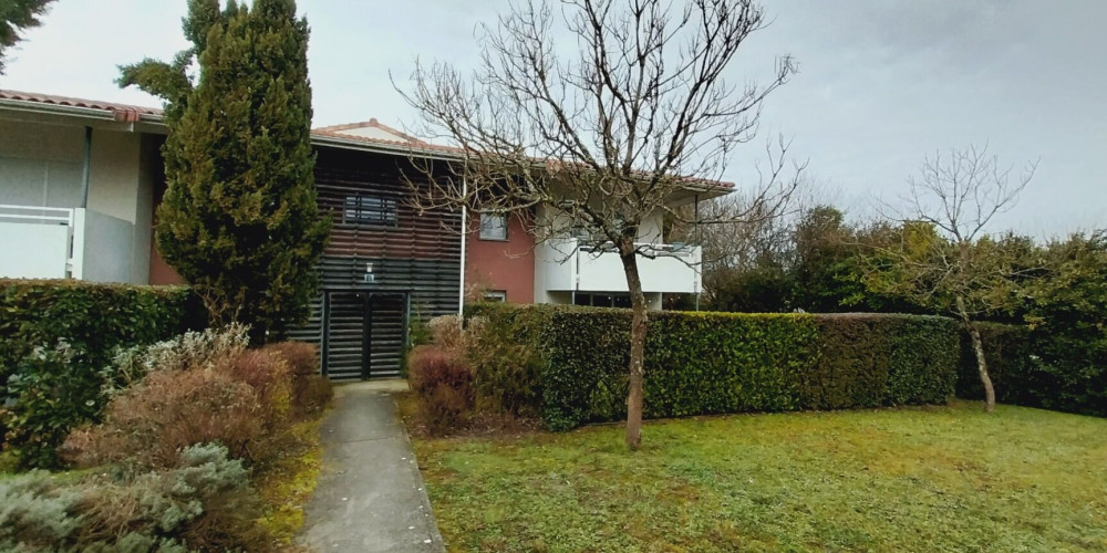 appartement à LA LANDE DE FRONSAC (33240)