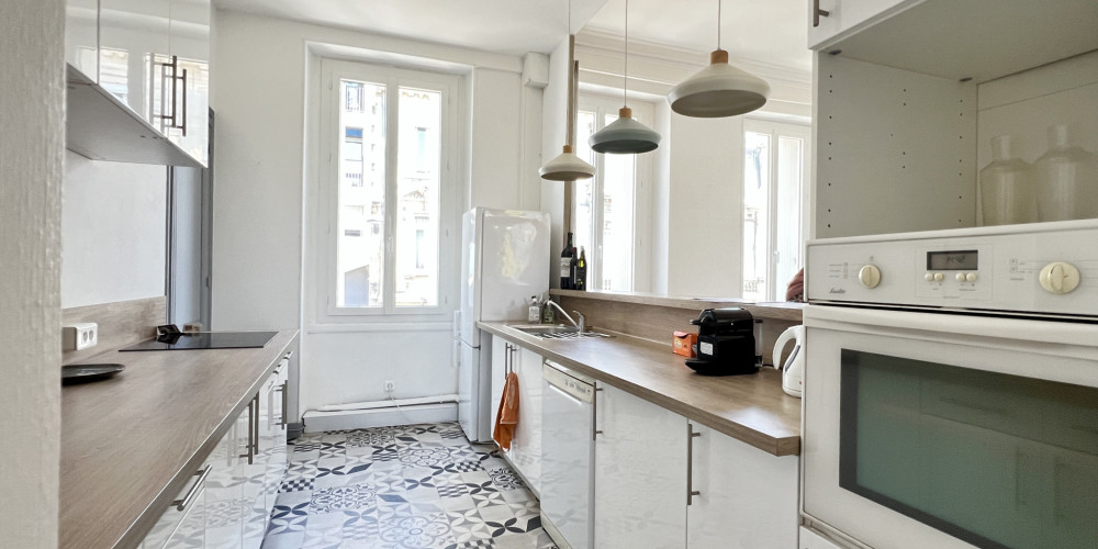 appartement à BORDEAUX (33000)