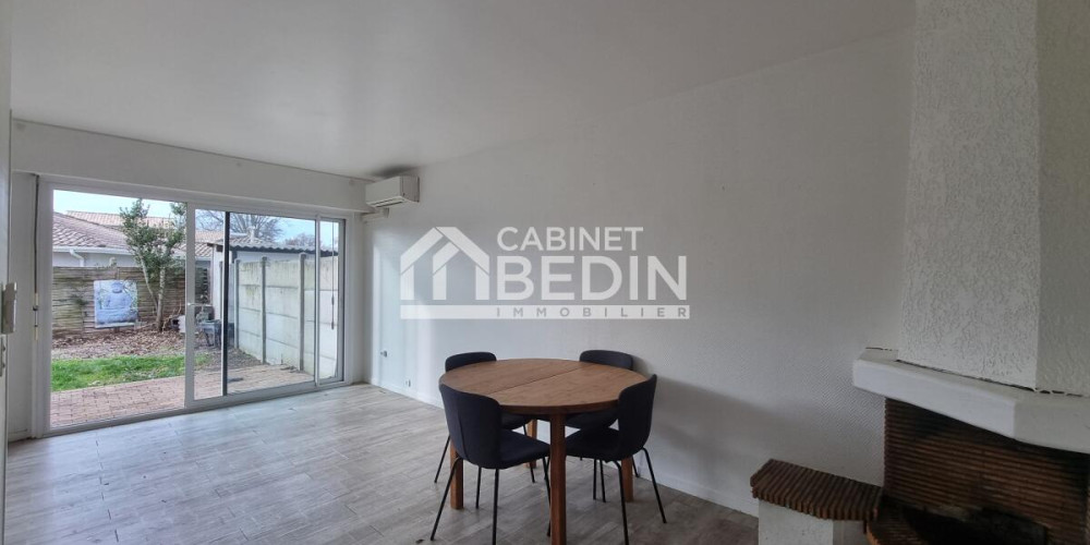 maison à ARES (33740)